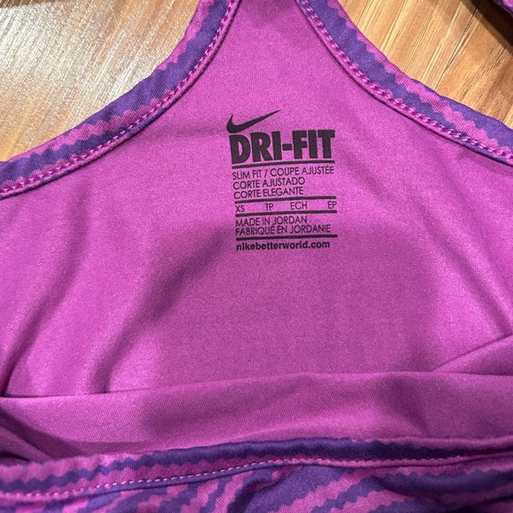 🎉HP🎉 Nike Scoop-Neck Racerback Dri-Fit Tank Size XS/S - Picture 8 of 9